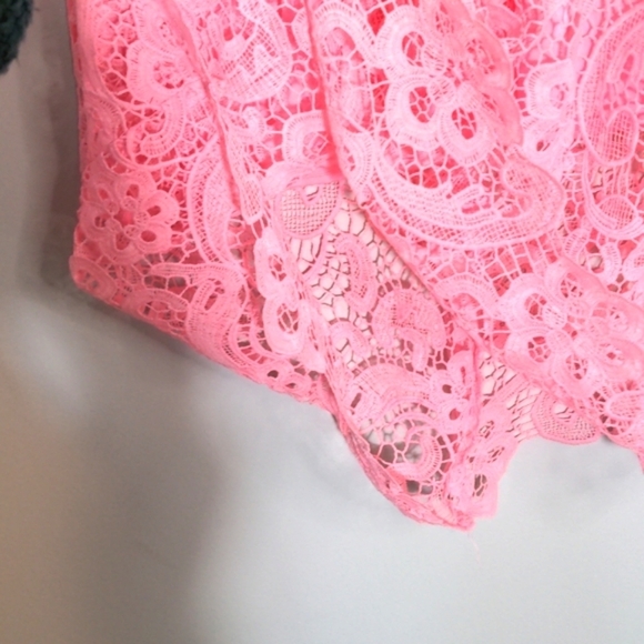 Yumi Kim Summer Heartbeat Orchid Pink Lace Crochet Sleeveless High Low V Neck - Picture 6 of 15